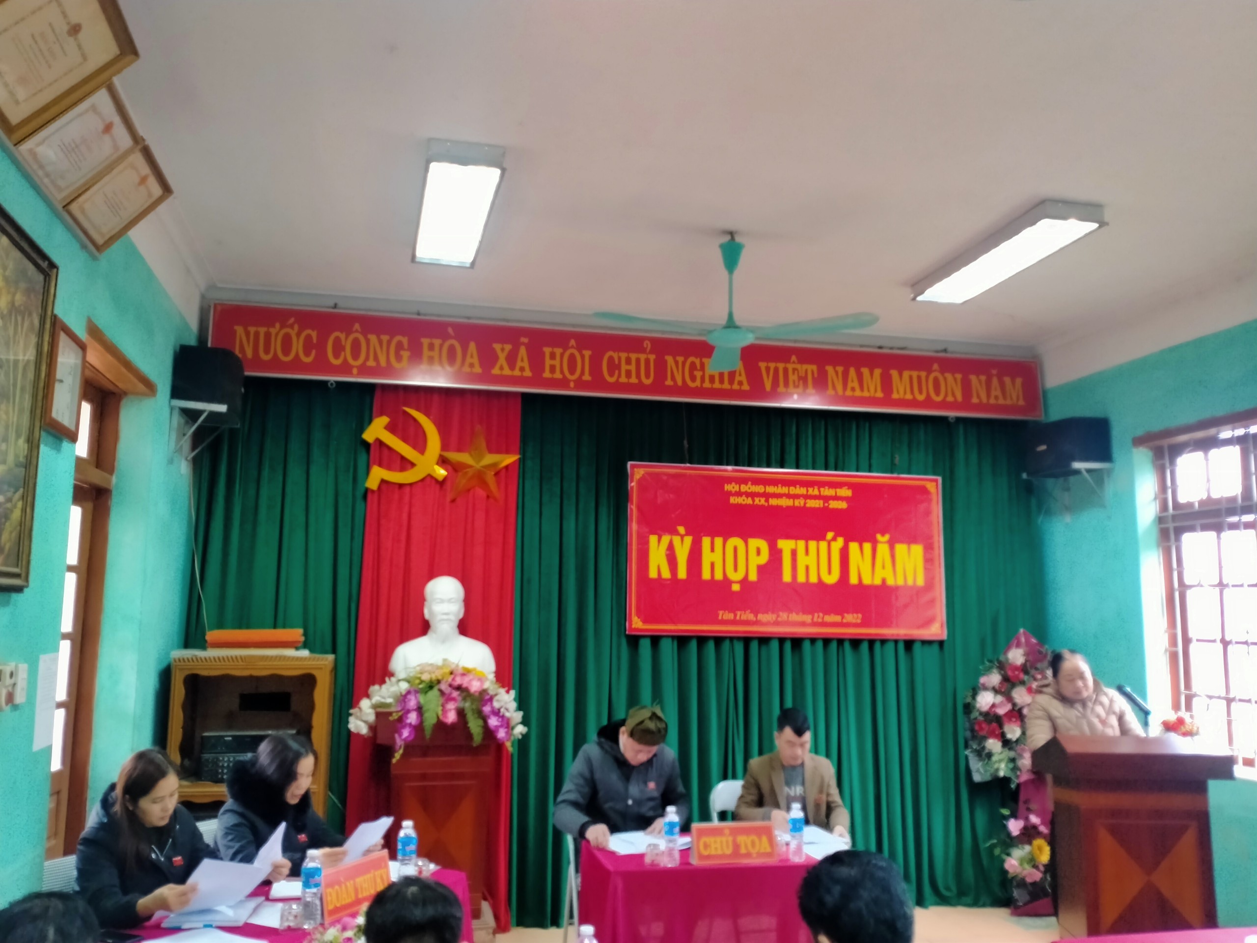 Bà Trần Thị Giang - Chủ tịch UBND xã
